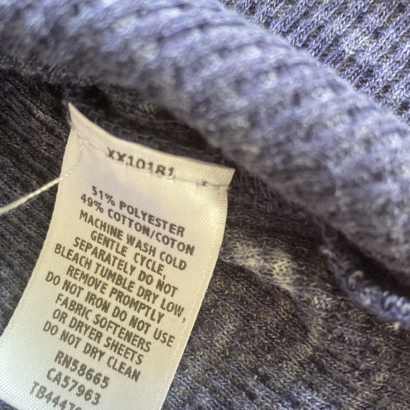 Treasure & Bond Long Sleeve V Neck Thermal Burnout Top Small - Picture 5 of 5